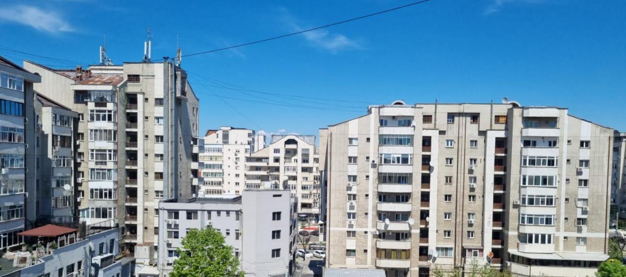 Ferienwohnung Garsoniera Craiova Centru Exterior foto